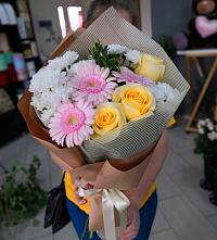 Букет цветов из:  Герберы, Розы и Хризантемы в Черемухово