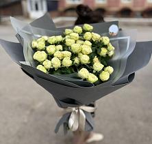 Букет Белые кустовые розы Солинеро #REPLACE_PRED# Черемухово