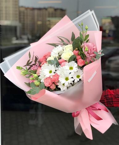 Букет цветов из: Розы, Лизиантусы и Хризантемы в Черемухово